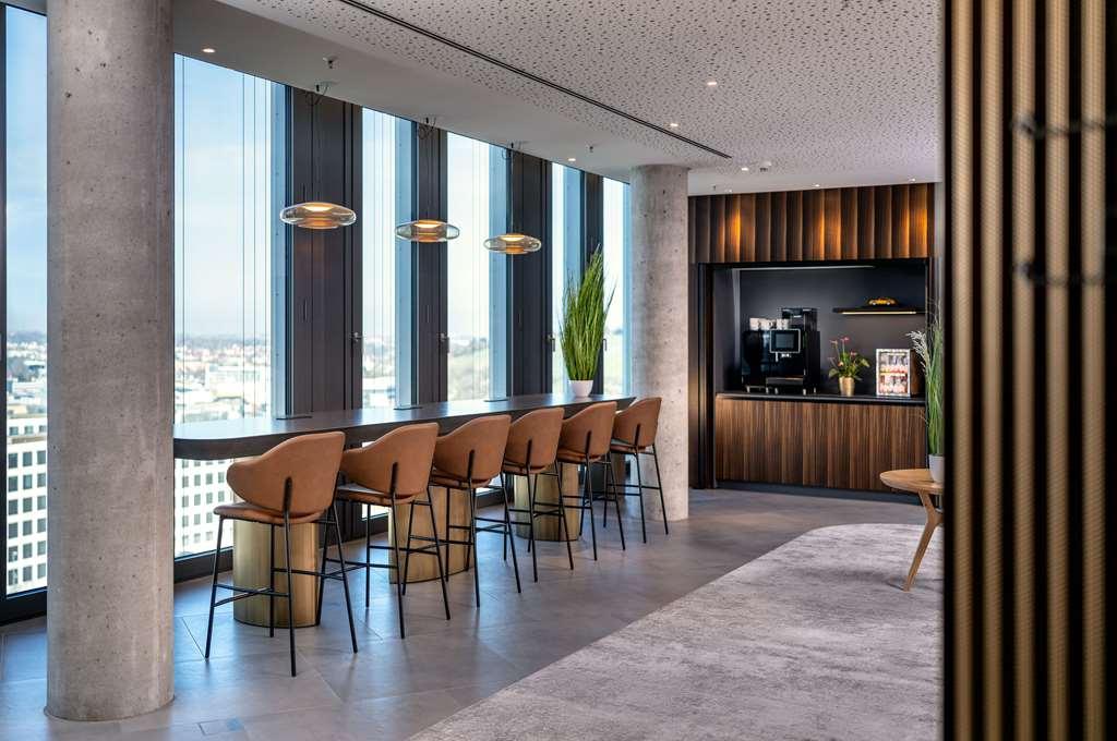 Radisson Blu Hotel At Porsche Design Tower Stuttgart Udogodnienia zdjęcie